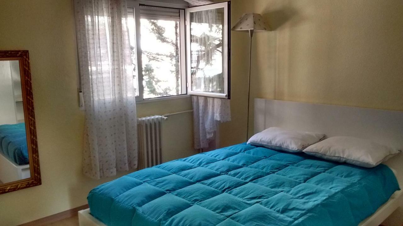 Apartamento "La Bombilla" Lägenhet Madrid Exteriör bild